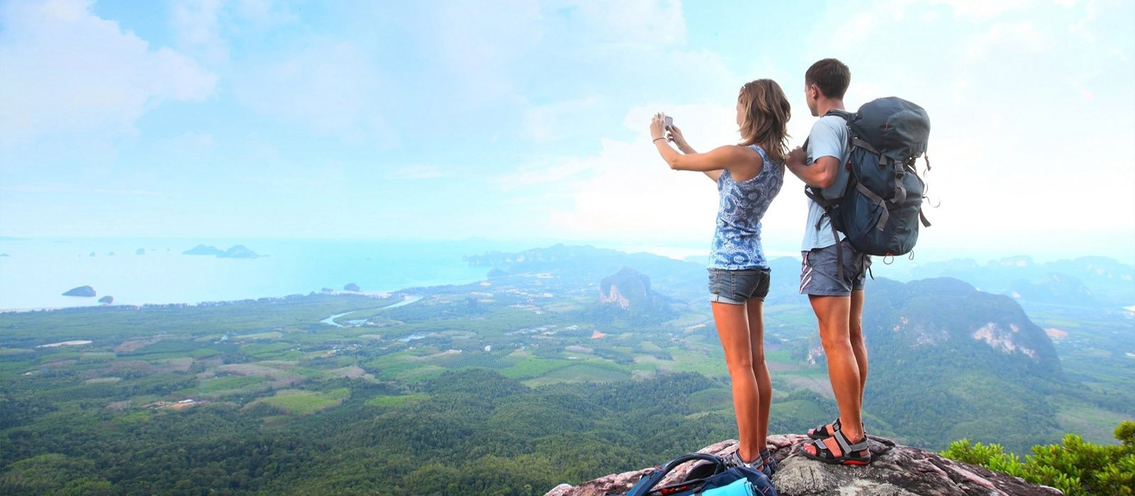 The tour company that tThe tour company that took