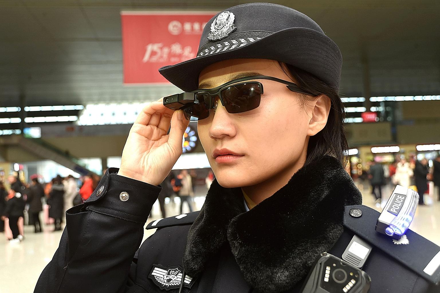 Chinese police use tech devices to eyeball suspects